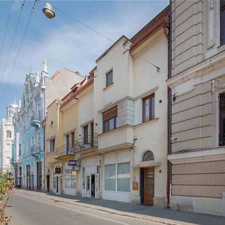 Oasis Rooms Oradea Exterior foto