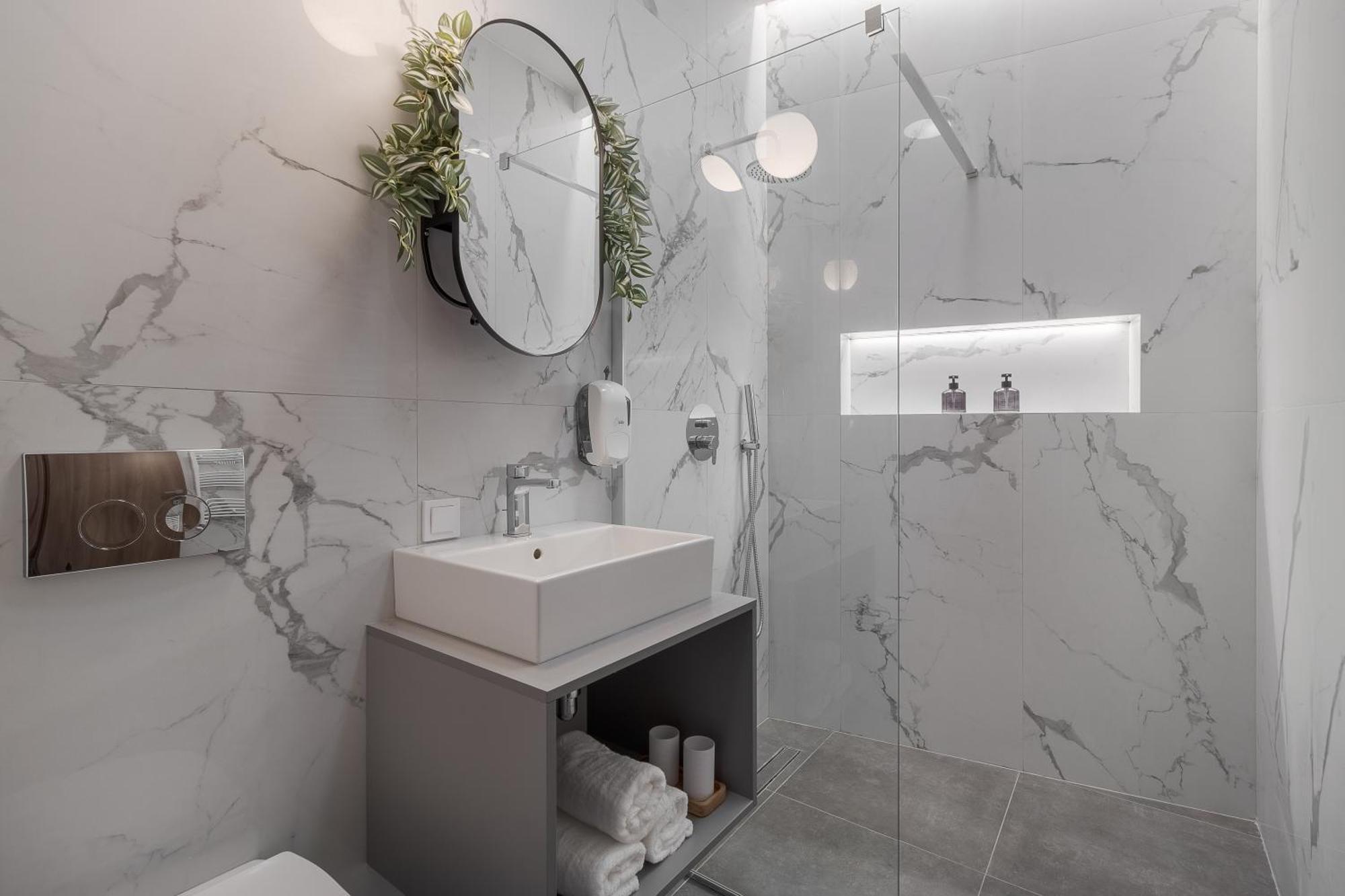 Oasis Rooms Oradea Exterior foto
