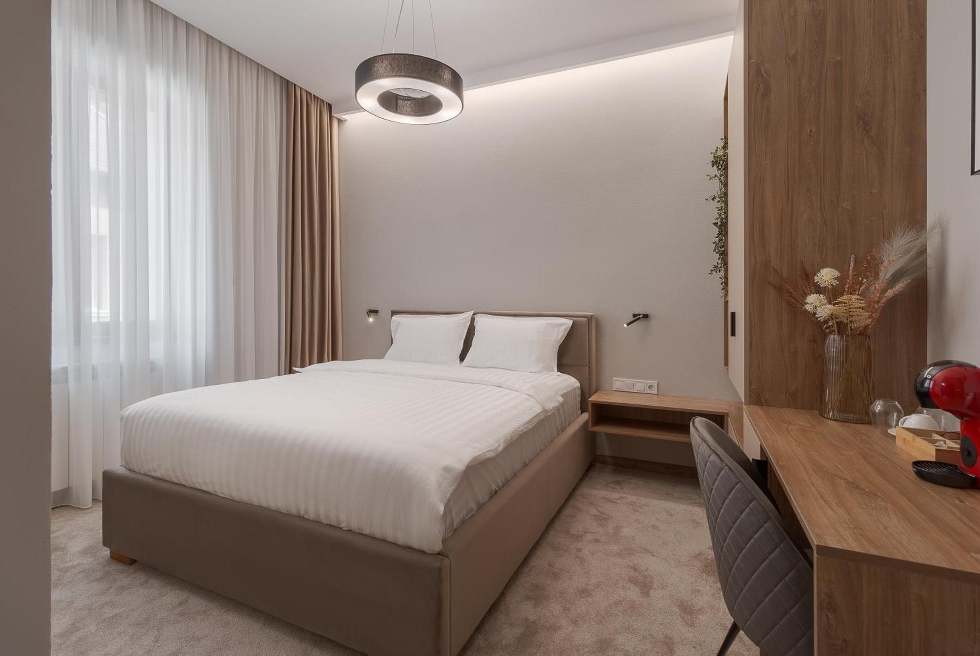 Oasis Rooms Oradea Exterior foto
