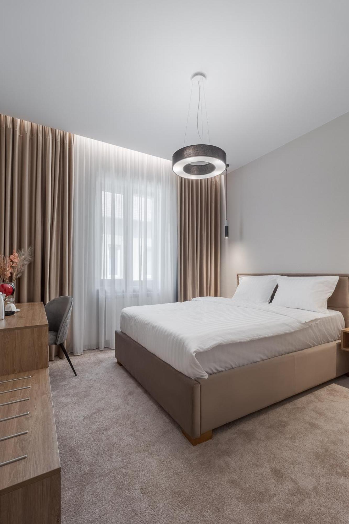 Oasis Rooms Oradea Exterior foto
